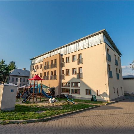 Hotel Petra Либерц Экстерьер фото